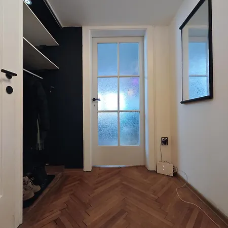 Apartment With Monkey Vibes